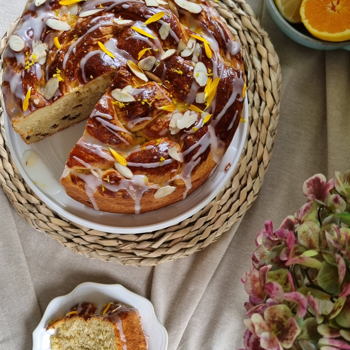 Ukrainian Paska (Easter Bread) – Refill Nation