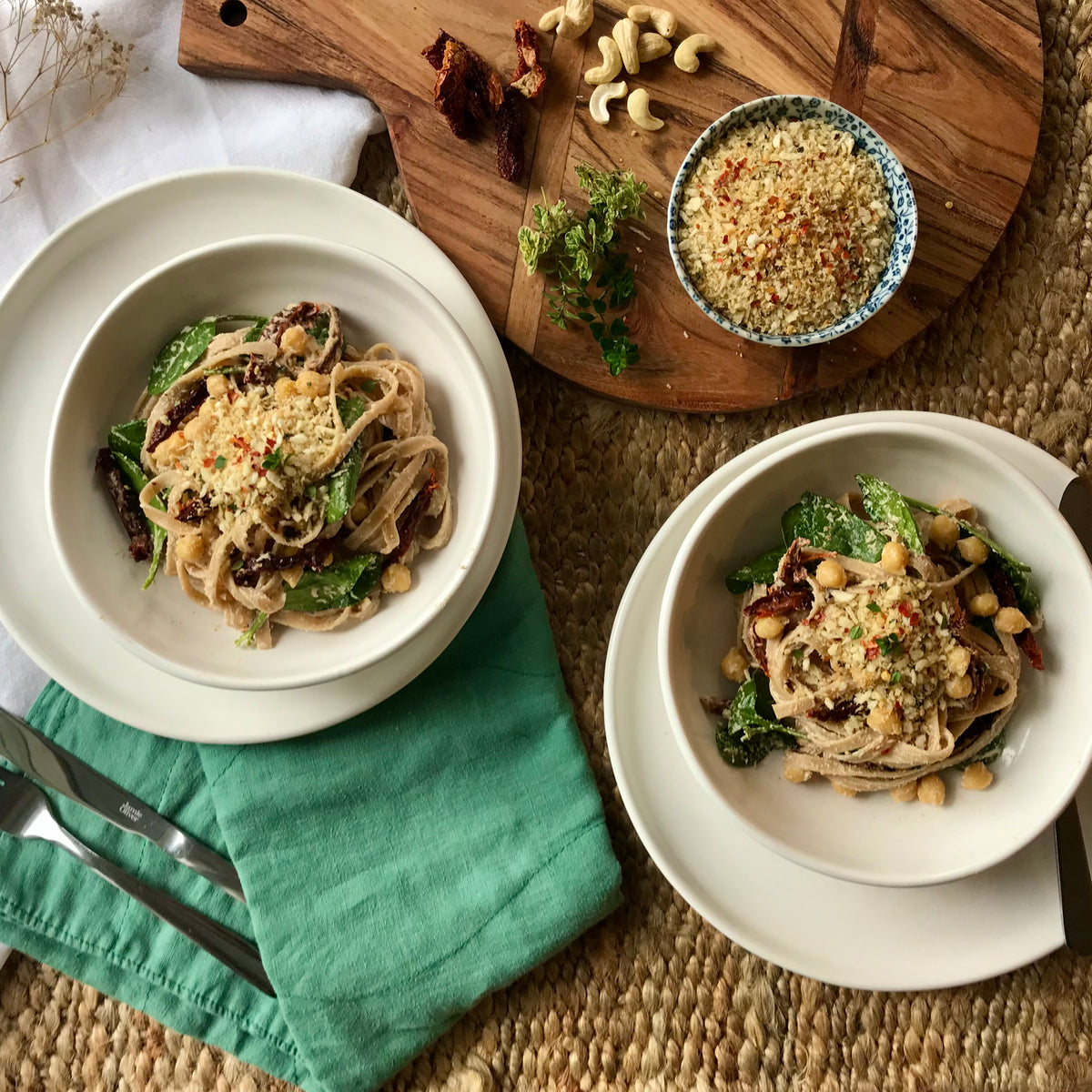 Creamy Pasta with Sun Dried Tomatoes &amp; Chickpeas &ndash; Refill Nation