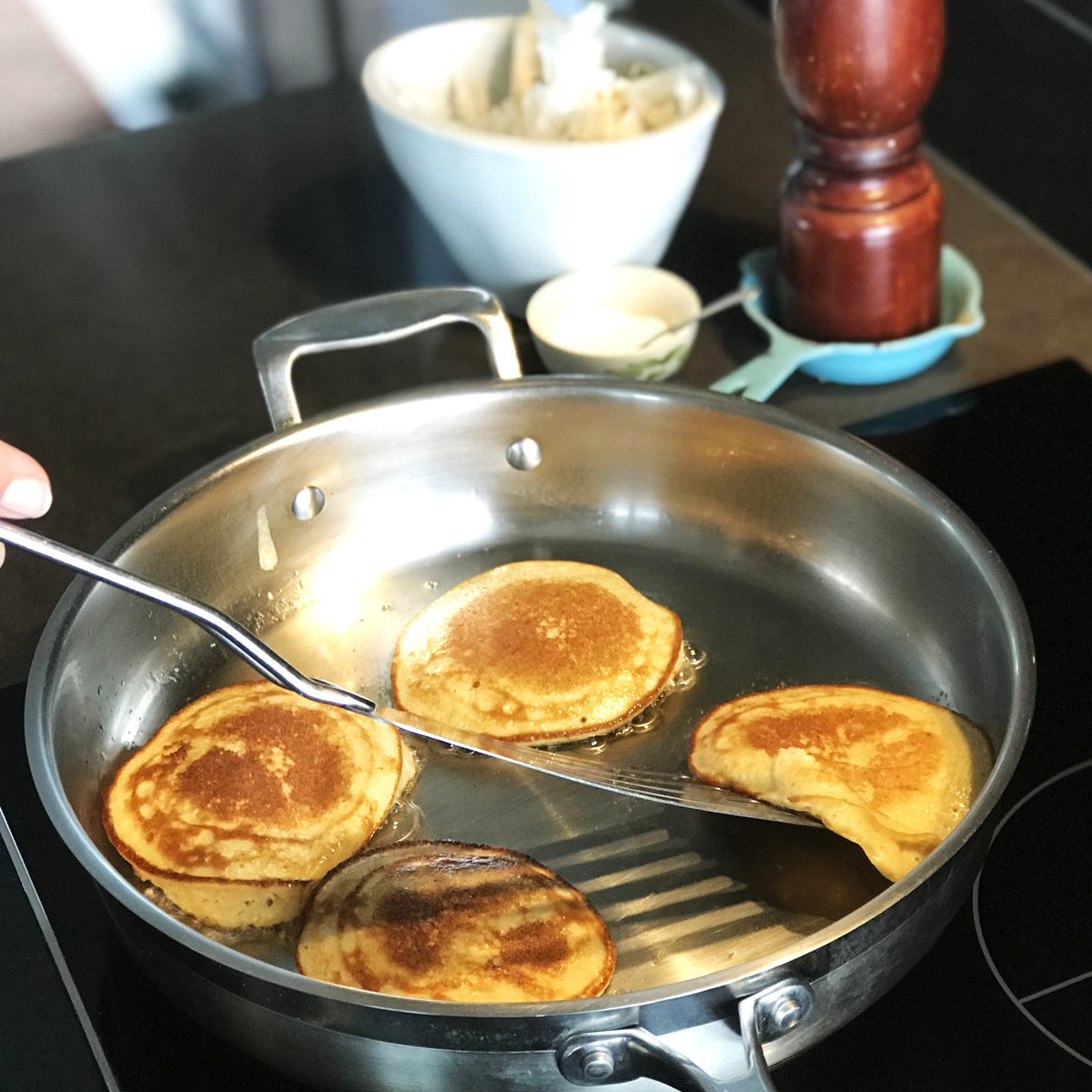 Banana &amp; Oat Pancakes &ndash; Refill Nation