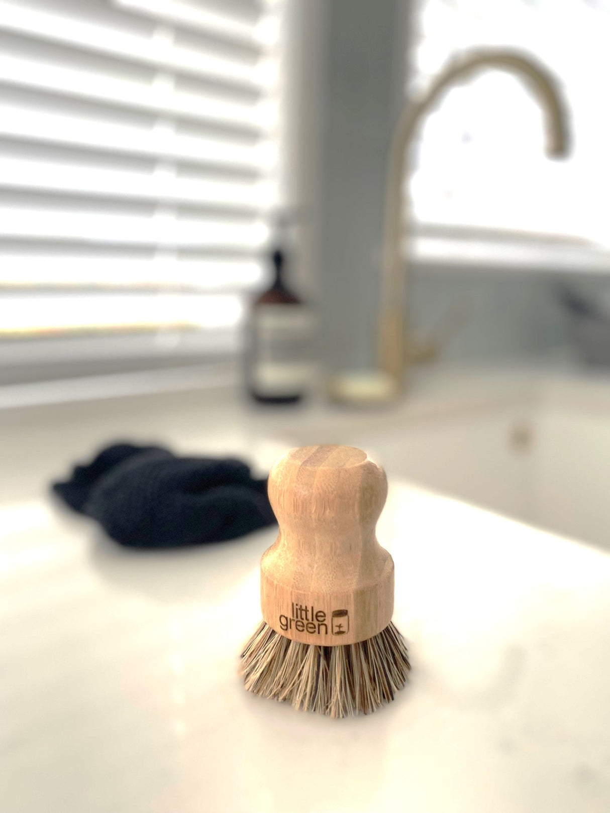 Little Green Veggie & Pot Brush