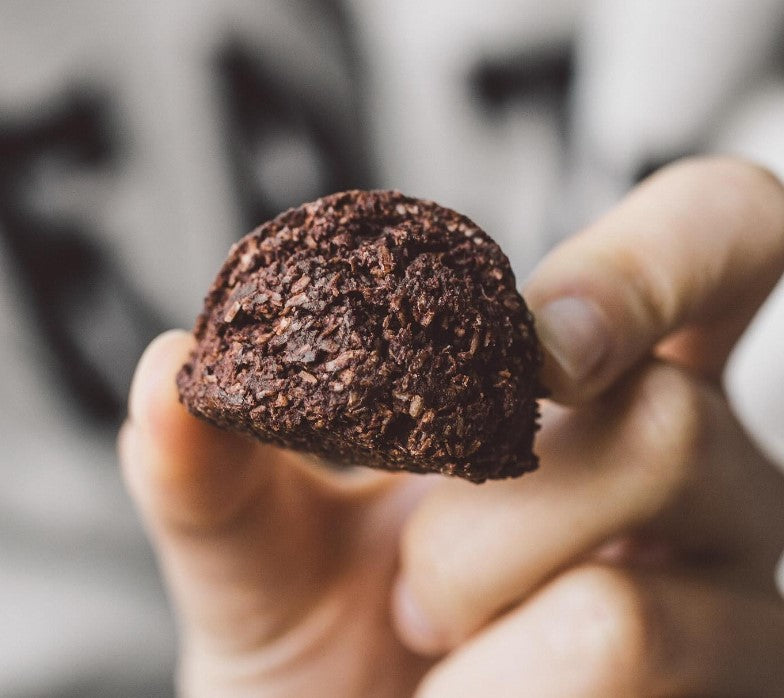 Organic Cacao & Raspberry Macaroon