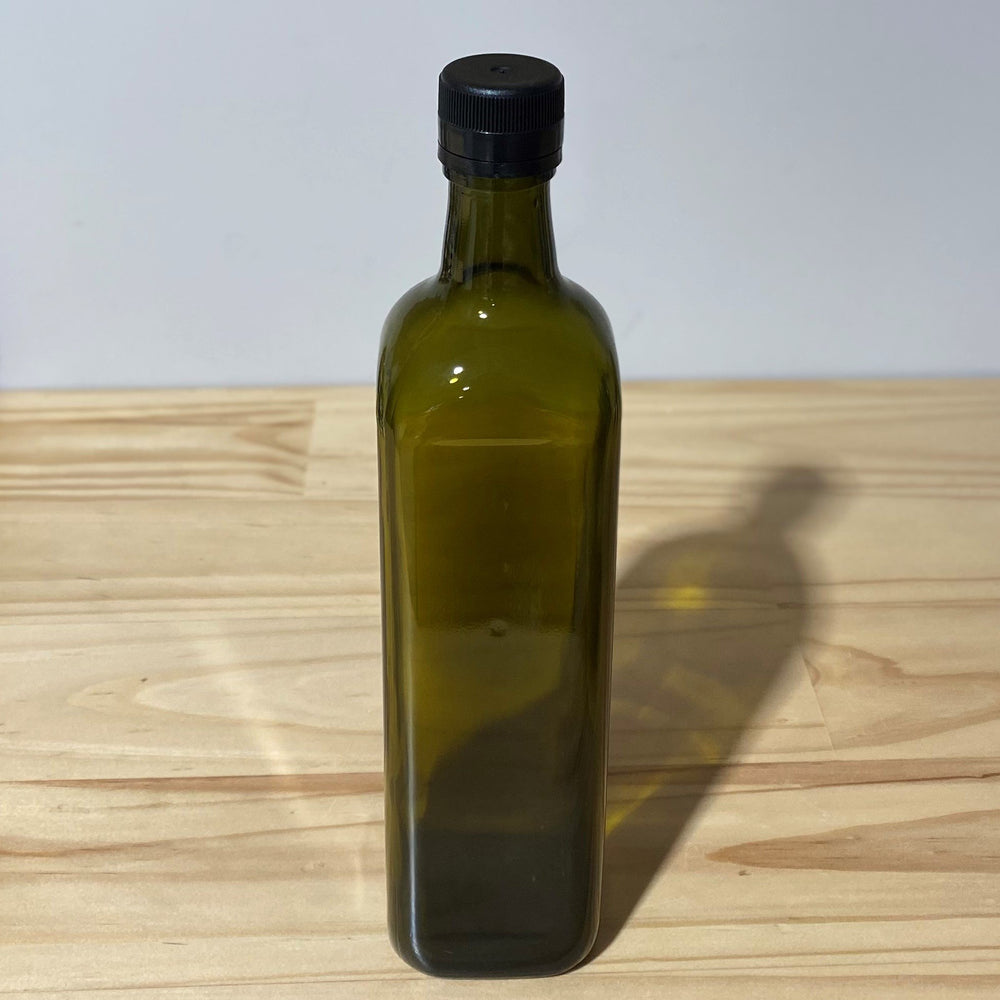 750ml Marasca Antique Green Bottle with Black Pourer lid 0.47kg
