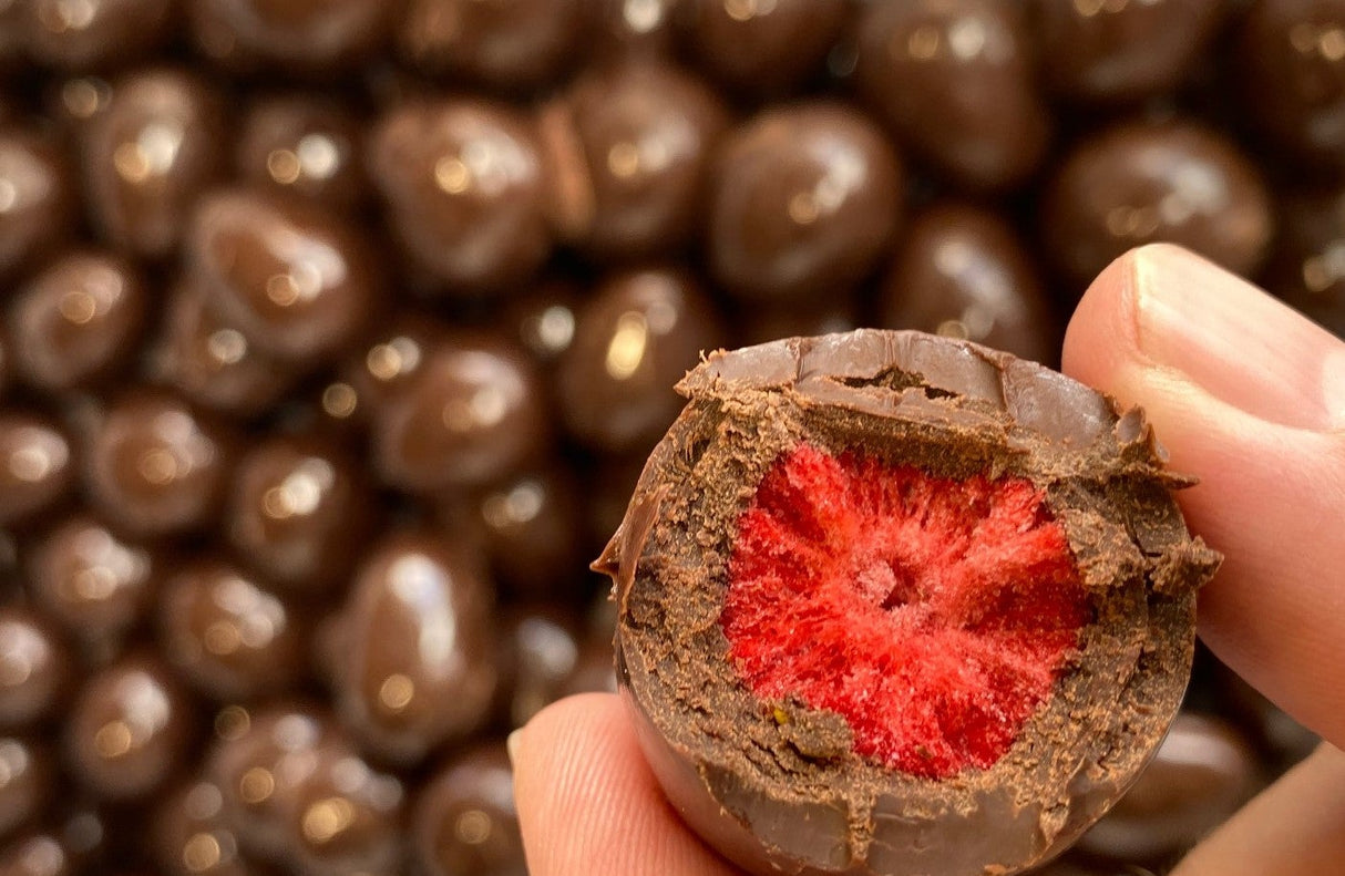 Freeze Dried Milk Chocolate Strawberries